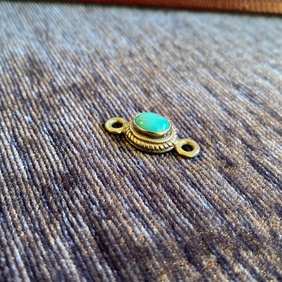 Turquoise and Silver Bracelet - Picture 4 of 6